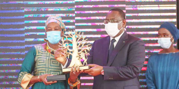 Le Prix Galien Afrique 2021 attribué au Pr Rokia SANOGO