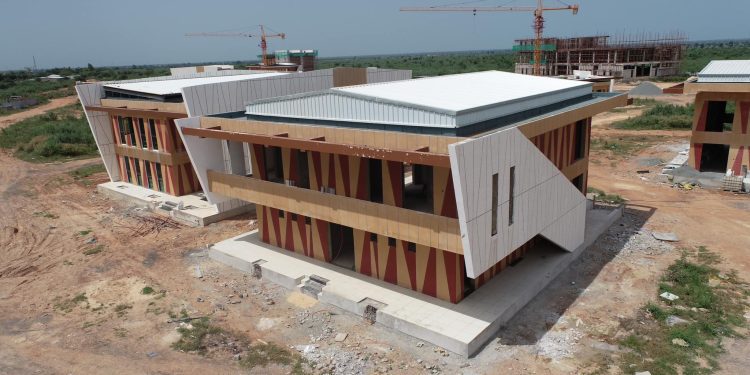 Visite du site de Kaffrine de l’USSEIN: les travaux du campus pédagogique s’accélèrent