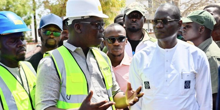 Visite des chantiers du Centre des Oeuvres Universitaires de Dakar