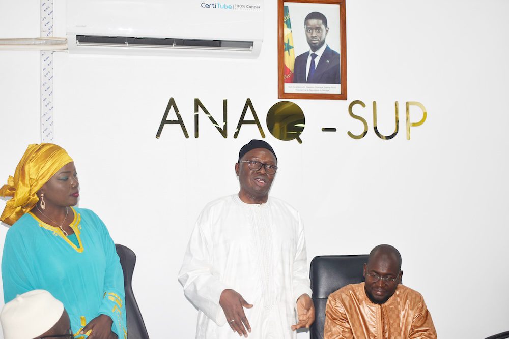 Passation de service entre le Pr Lamine GUEYE et Pr Massamba DIOUF