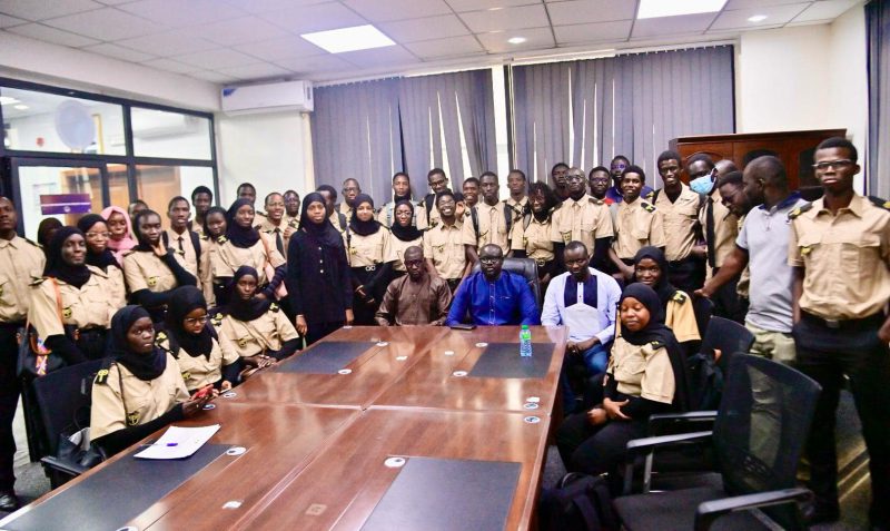 Visite des étudiants de l’EPT chez SENSAT à Diamniadio