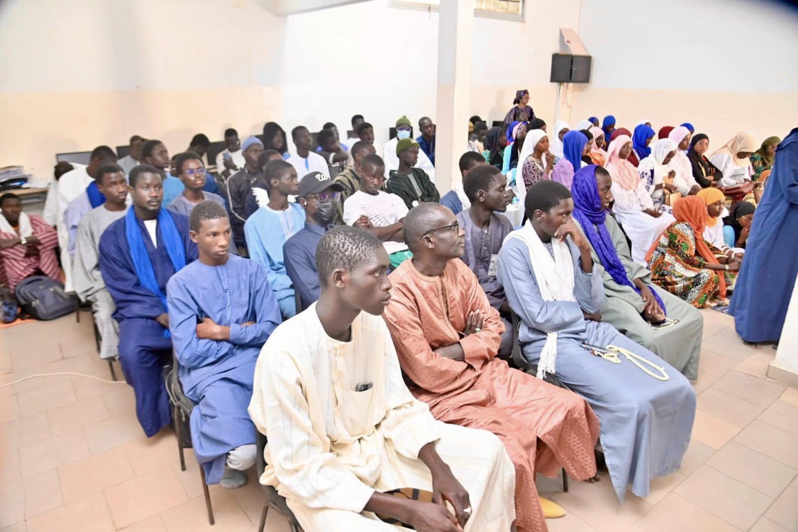 Le Directeur Général de la Recherche et de l’Innovation en visite dans les CRE de Bambey et Touba