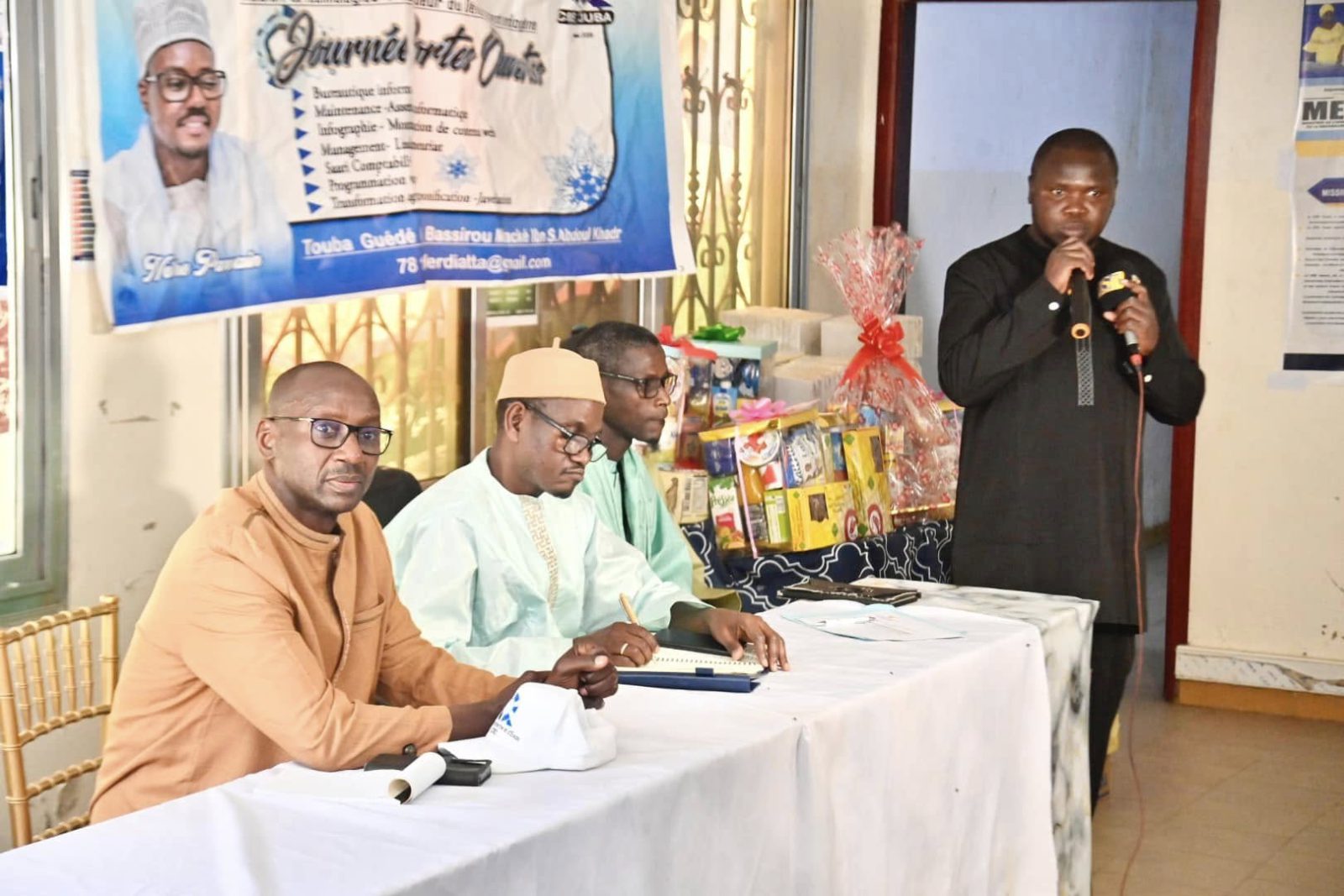 Le Directeur Général de la Recherche et de l’Innovation en visite dans les CRE de Bambey et Touba