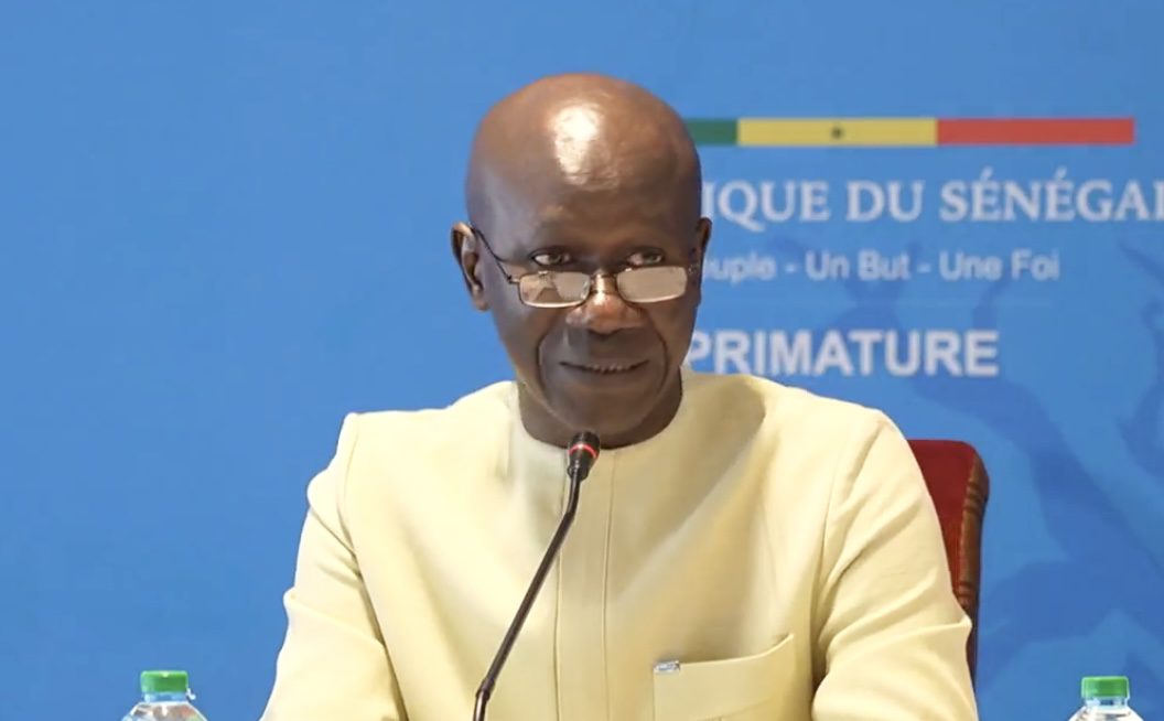 Conférence de presse du gouvernement: hommage au Pr Amadou Mahtar MBOW