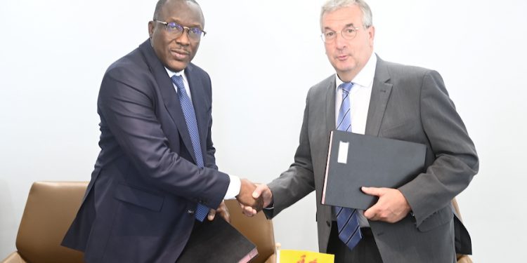 Protocole d’accord dans le domaine de l’enseignement supérieur et de la recherche avec la communauté française de Belgique au Sénégal