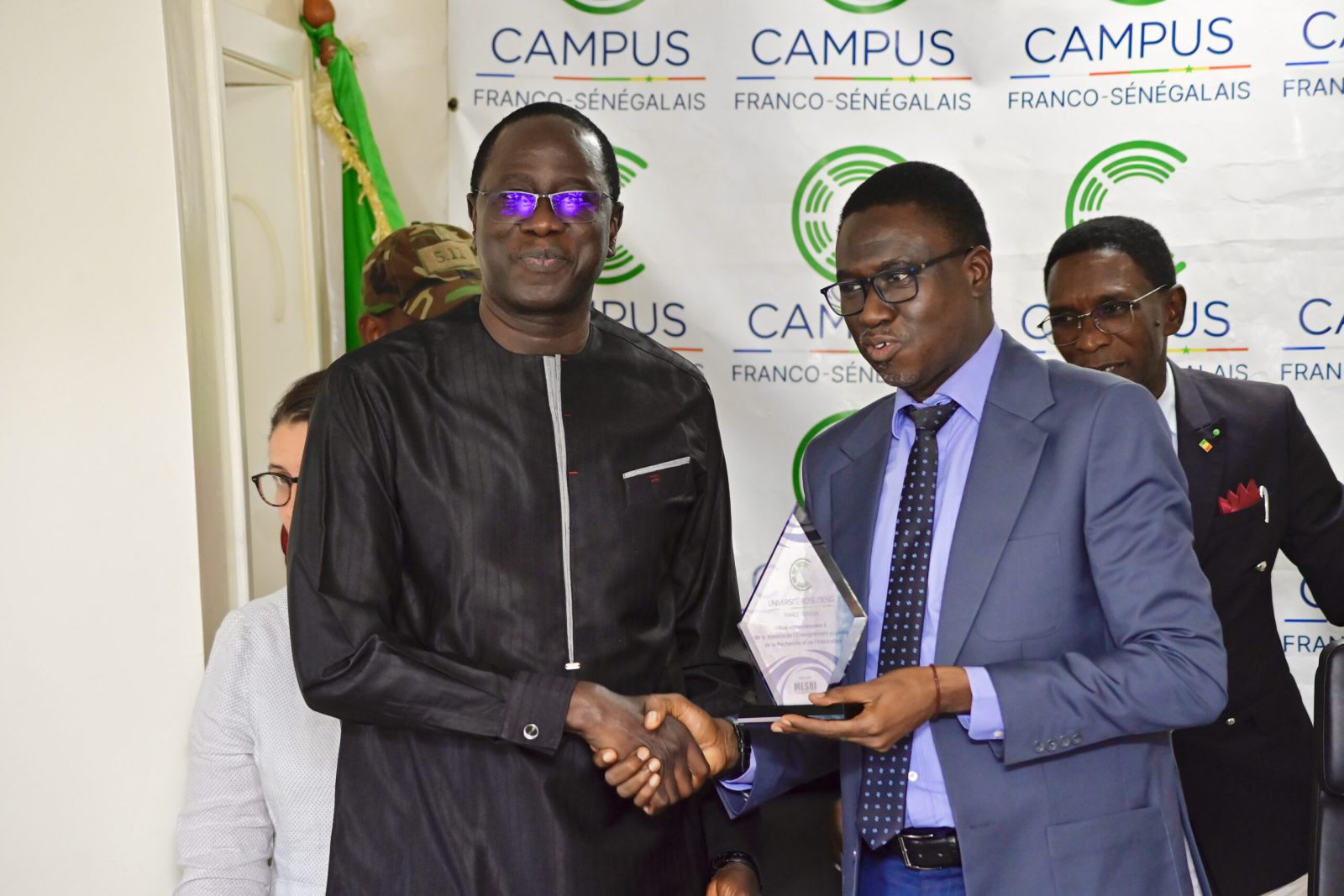 Tournée ministérielle : le Pr Daouda Ngom visite l’ANRSA, l’ISBEA et l’Université Rose Dieng
