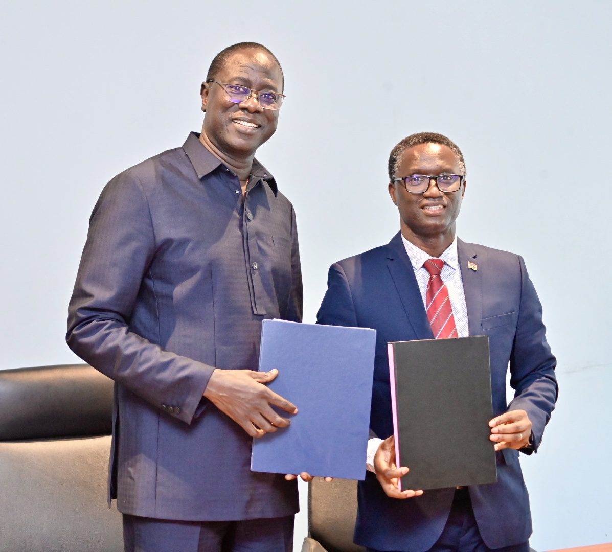 Partenariat Sénégal-Gambie : Le ministre gambien de l’Enseignement supérieur clôture sa visite avec la signature d’un plan d’action