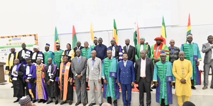 Cérémonie d’ouverture de la Conférence des Recteurs, Présidents et Directeurs Généraux des Institutions d’Enseignement Supérieur, membres du Réseau pour l’Excellence de l’Enseignement Supérieur en Afrique de l’Ouest (REESAO)