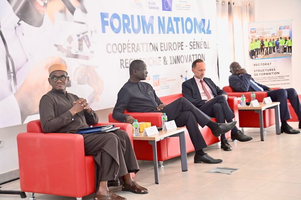 Cérémonie d’ouverture de la première édition du forum national sur la Recherche « EURAXESS »
