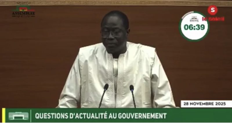 (VIDÉO) Question d’actualité au Gouvernement : Intervention du MESRI concernant les bourses